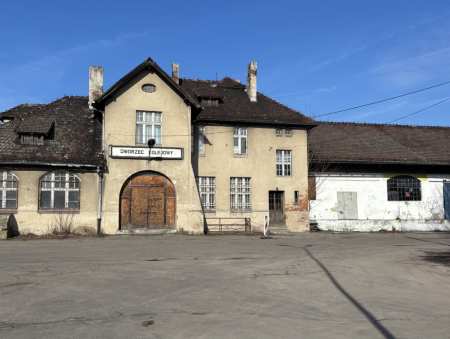 Dworzec Zachodni i szkolne boisko przejdą rewitalizację