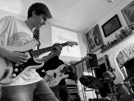 Koncert w anturażu DIY